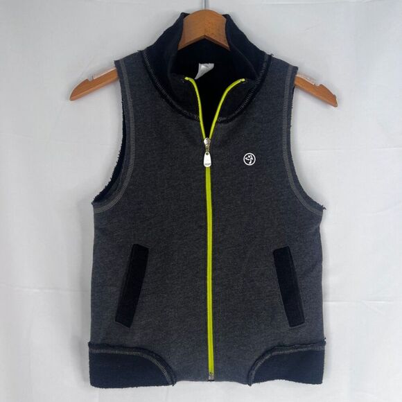 Zumba Wear NWT Dark Gray Black Amor Sleeveless Full Zip Up Fitted Vest Sz Small - Picture 10 of 10
